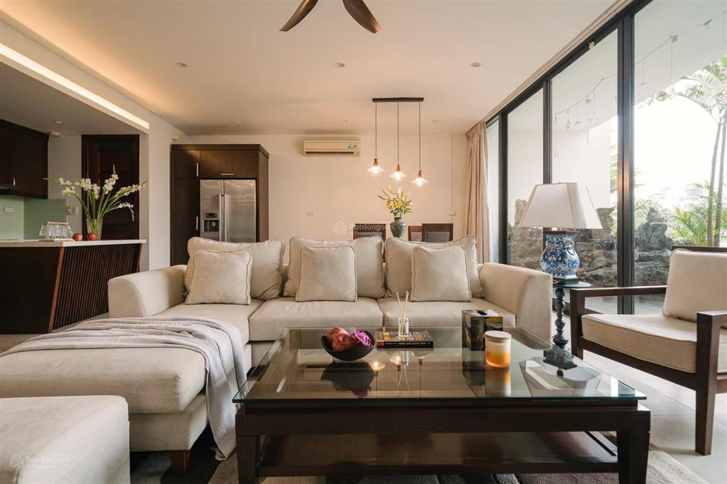 Căn hộ 2 phòng ngủ view hồ tuyệt đẹp tại tây hồ đường vũ miên rộng tới 210m2
