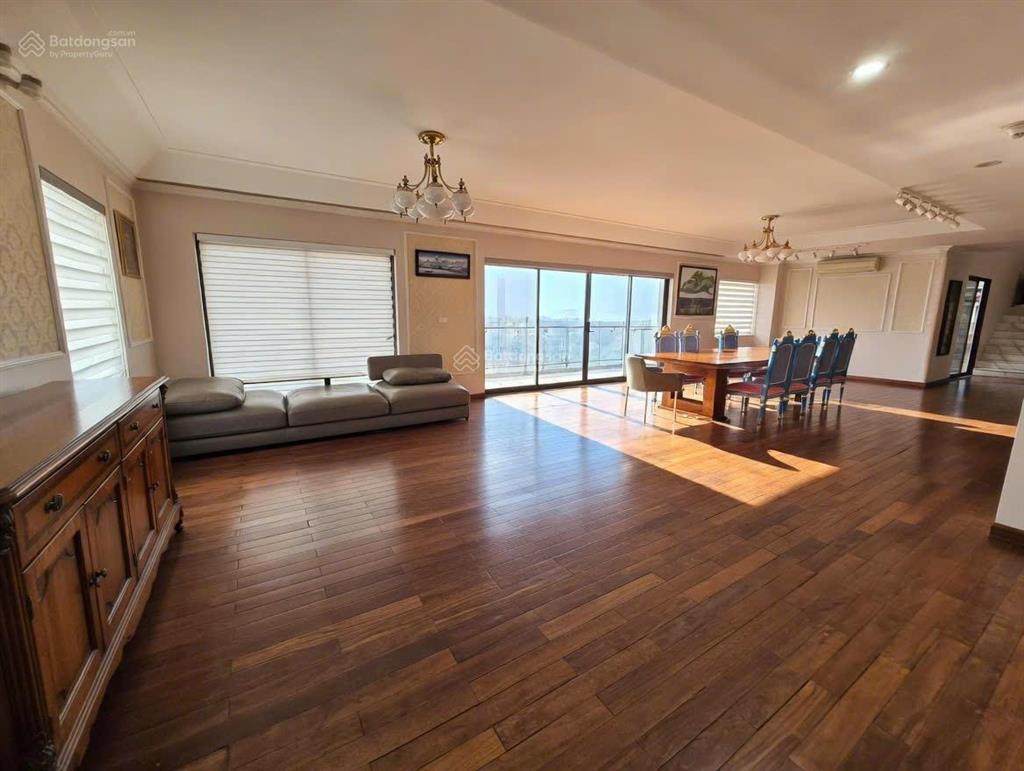 Căn hộ duplex rộng 450 m2 tại golden west lake, tây hồ cho thuê