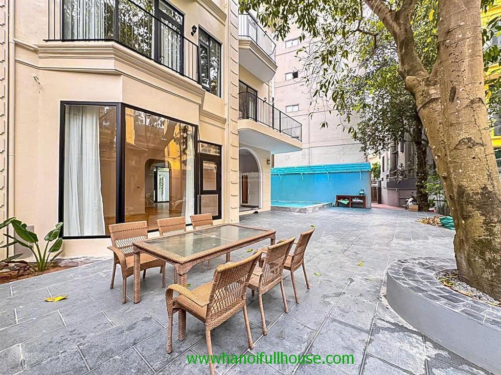 Biệt thự 5 phòng ngủ, sân vườn, bể bơi ở tây hồ cho thuê. biệt thự hiện đại mới đẹp, yên tĩnh