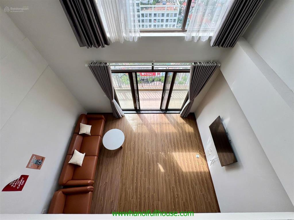 Căn hộ sang trọng, 5 phòng ngủ ở toà udic tây hồ cho thuê rộng 300m2, duplex view hồ tây