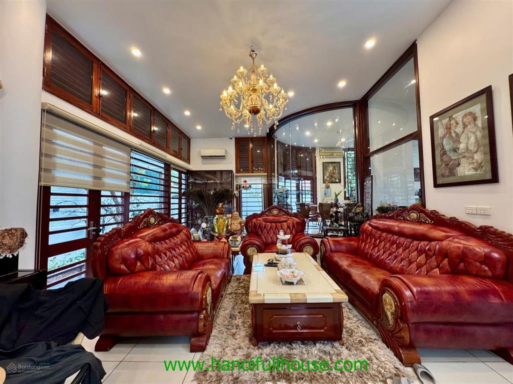 Biệt thự sân vườn rộng rãi sang trọng tại quận tây hồ cho thuê ở