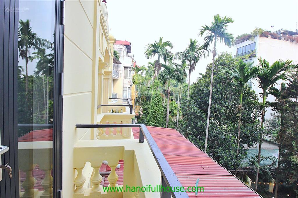 Biệt thự có hồ bơi, 4 phòng ngủ trên đường đặng thai mai, quận tây hồ full đồ cho thuê ở lâu dài