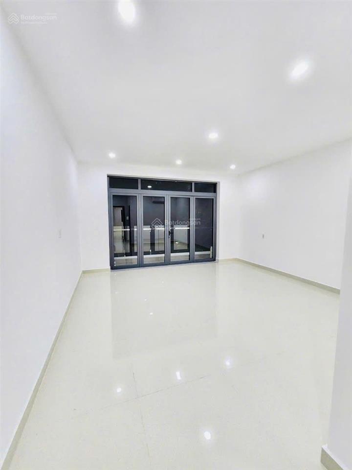 Cho thuê gấp nhà mt 68a dương quảng hàm, phường 6, quận gò vấp thông ra nguyễn thái sơn