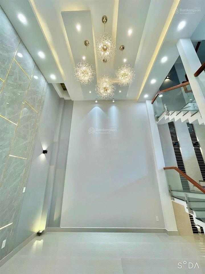 Cho thuê gấp nhà mt 242a nguyễn thái bình, phường 12, quận tân bình. diện tích 5x18m