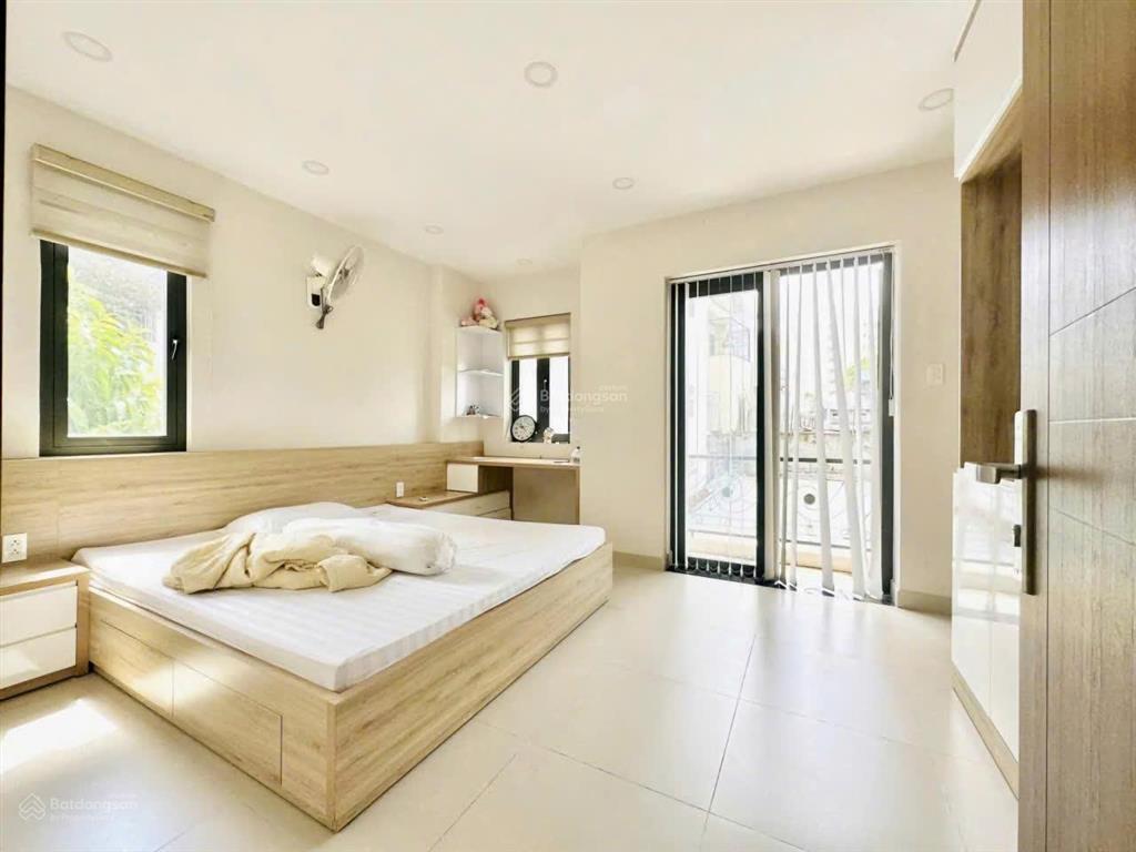 Cần cho thuê nhà mặt tiền đường hoàng sa, phường võ thị sáu, quận 3 gần khúc hai bà trưng