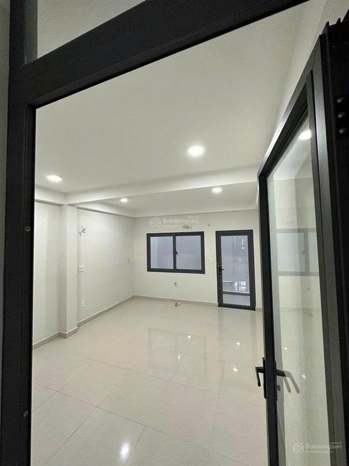 Cần cho thuê nhà mt 213a đ. hồng lạc p. 11 q. tân bình gần khúc võ thành trang