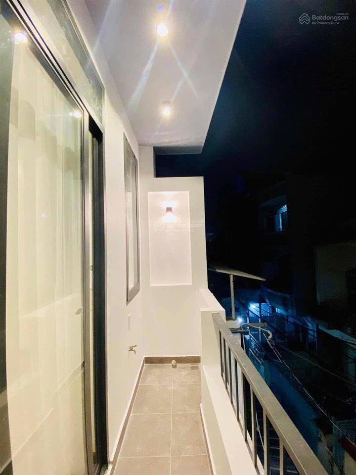Cần cho thuê nhà mới 27/3a đồng đen p.12 q.tân bình