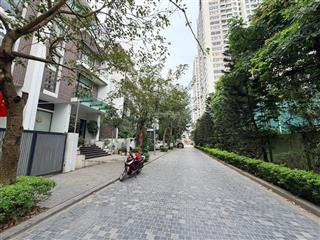 Cực rẻ nhà phố ngõ 143 nguyễn tuân 165m2 5 nổi 1 hầm mt 9m 73.9 tỷ .  0982 880 ***