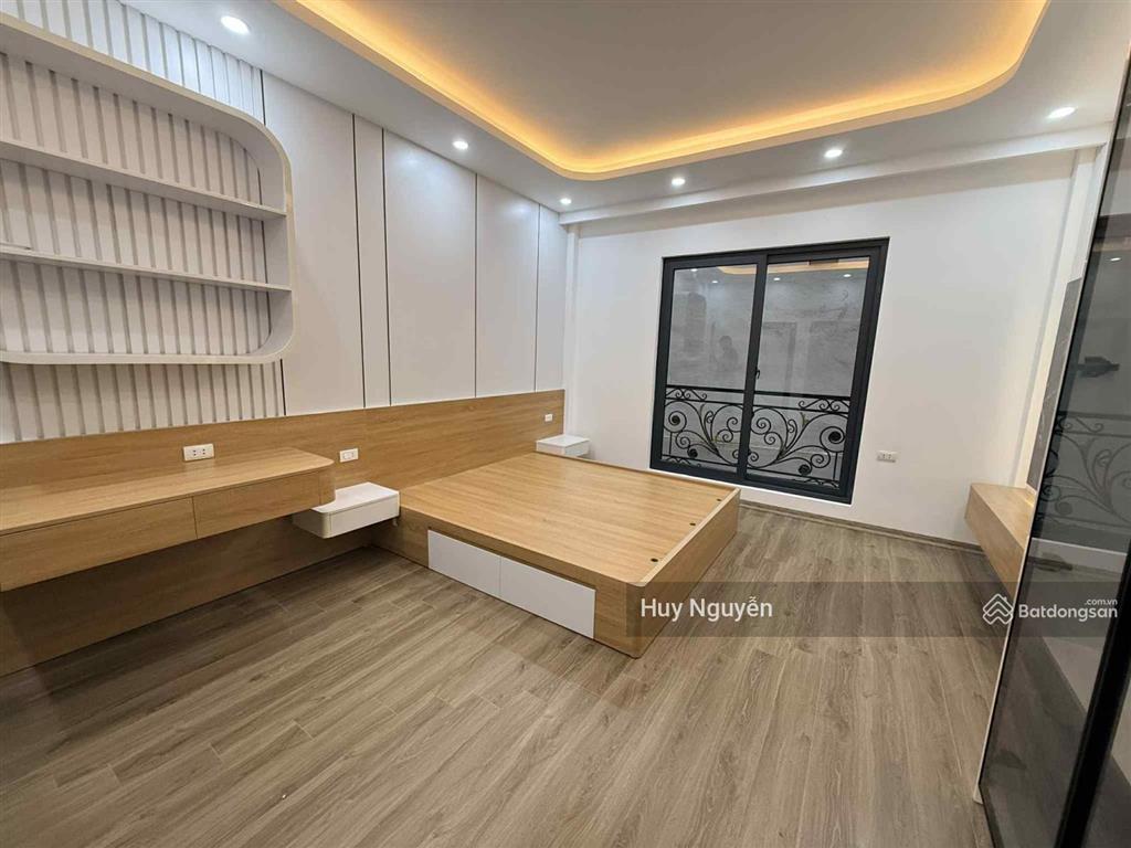 5m ra mp hoàng quốc việt kéo dài, dt 36m2 x 6t thang máy, mt 4.2m 4 ngủ siêu đẹp 12.9 tỷ (tl)