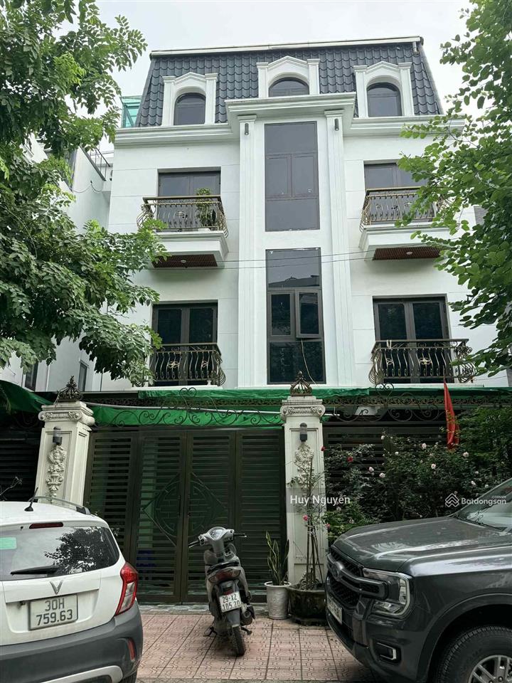 Biệt thự văn phú sát chung cư 240m2 x 4 t đẳng cấp , gần công viên giá 4x tỷ.  huy 0982 880 ***