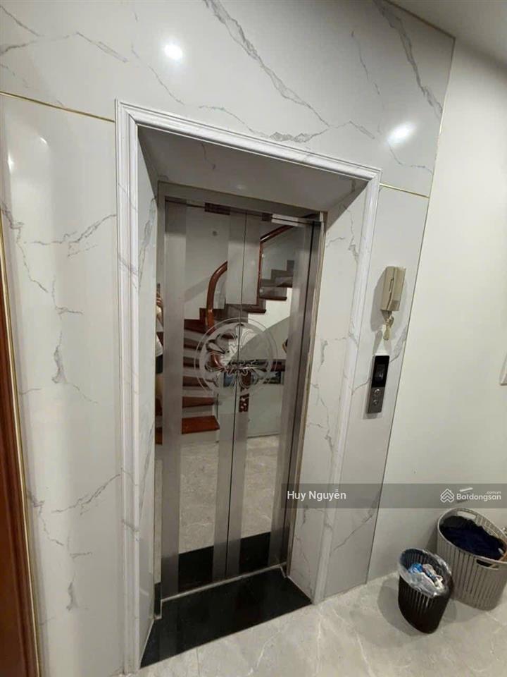 Bán gấp lk tt8 văn phú, trục thông đường 17m 90m2 5t, thang máy full nội thất  huy 0982 880 ***