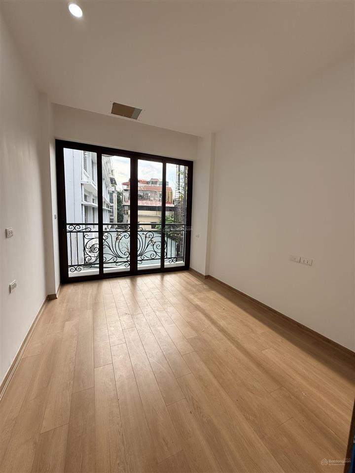 Bán gấp nhà ngõ 36 lê thanh nghị 40m2 x 4t, 4 ngủ view trường, ngõ 3m giá 10 tỷ (tl).  0982 880 ***