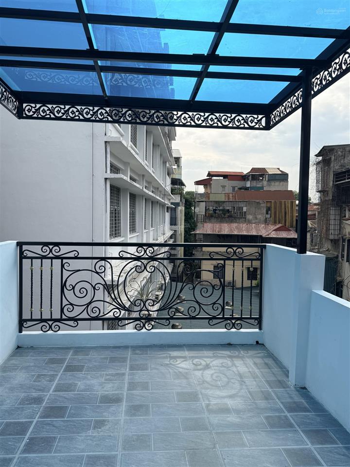 Bán gấp nhà ngõ 36 lê thanh nghị 40m2 x 4t, 4 ngủ view trường, ngõ 3m giá 10 tỷ (tl).  0982 880 ***
