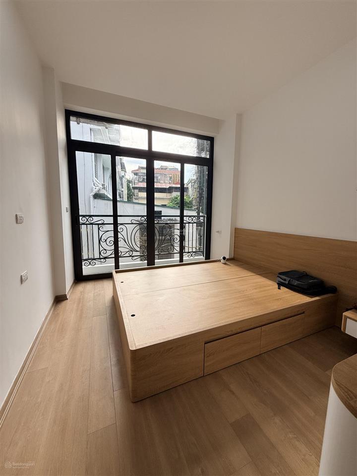 Bán gấp nhà ngõ 36 lê thanh nghị 40m2 x 4t, 4 ngủ view trường, ngõ 3m giá 10 tỷ (tl).  0982 880 ***