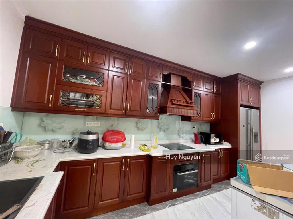 Chủ ngộp bán bất chấp bt văn phú 201m2 nhà đẹp 4t, trục chính kd sát ngã 4, giá 31.9 tỷ. 0982 880 ***