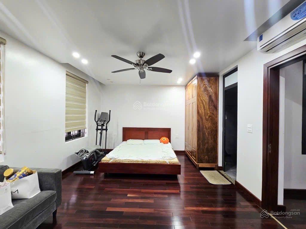 (thúy kiều) bán biệt thự geleximco lê trọng tấn 180mx4t mt 8m 30 tỷ oto tránh vỉa hè nt xịn