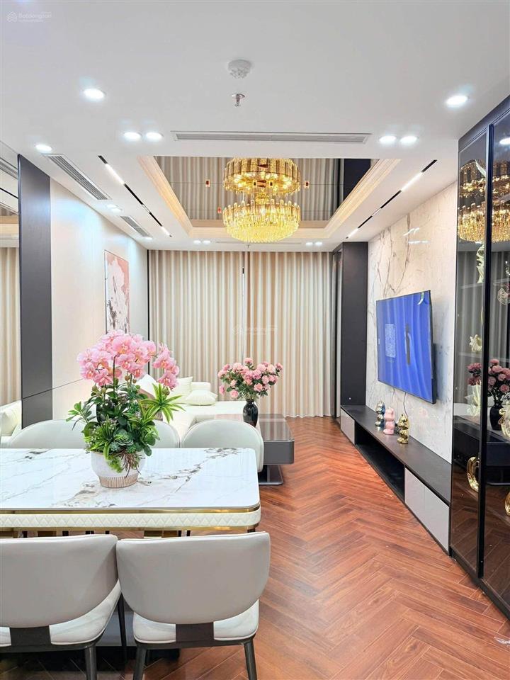 (lô góc) bán nhà mặt phố hoàng văn thái 50mx7t thang máy vỉa hè kd 18.8 tỷ ko quy hoạch bán gấp