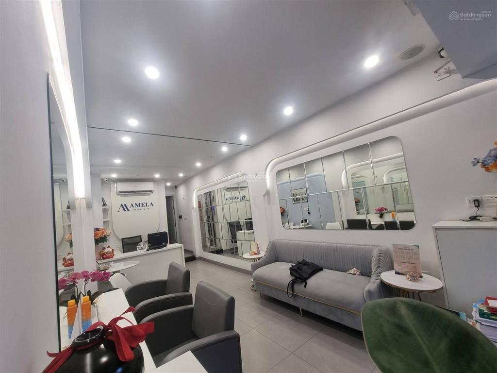 (thang máy) bán nhà phân lô nguyễn thị định 40m x 7t 15 tỷ oto tránh kinh doanh spa vỉa hè 50tr/t