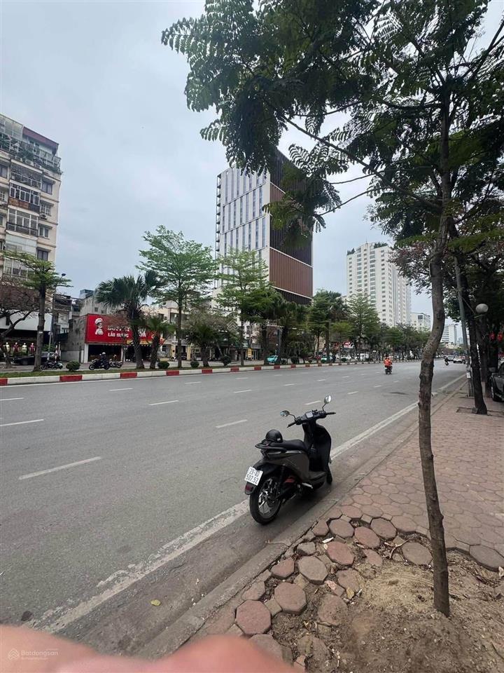 (nợ bank) bán nhà mặt phố hoàng quốc việt 70mx7t thang máy kd vp 100tr/ tháng hơn 30 tỷ giảm sâu
