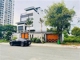 Chủ cần bán nhanh villa hiện đại đẳng cấp tại thủ thiêm villa,tthc quận 2