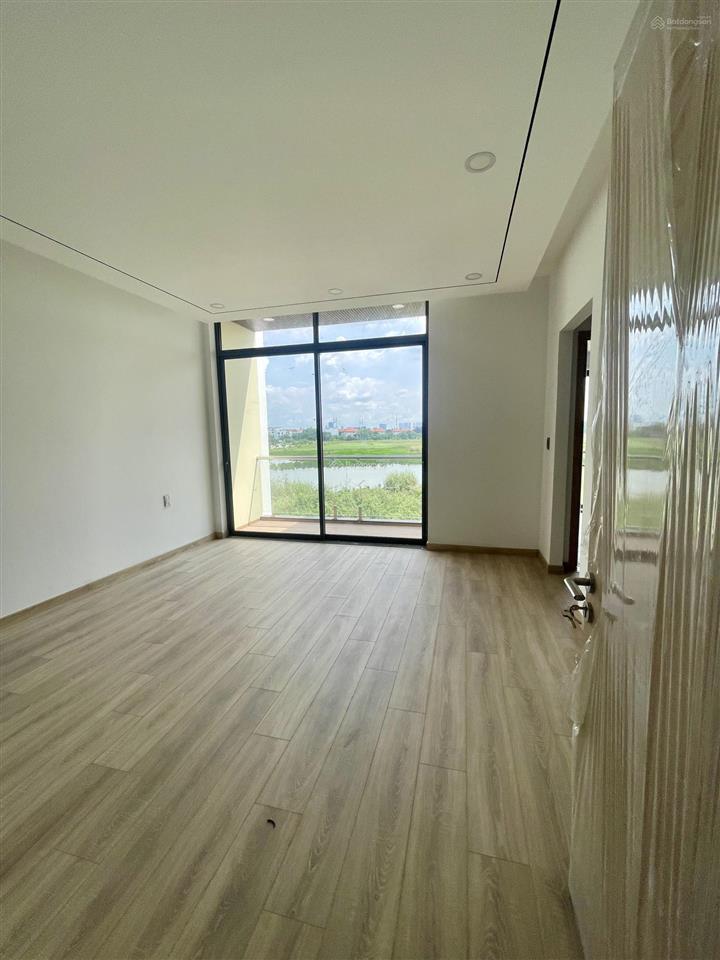 Chủ cần bán gấp căn nhà phố mới xây xong 100%,sổ hồng hc t2/2026,view cv hồ sinh thái, tthc q2