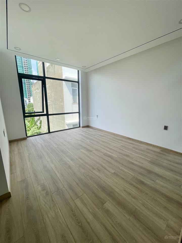 Chủ cần bán gấp căn nhà phố mới xây xong 100%,sổ hồng hc t2/2026,view cv hồ sinh thái, tthc q2