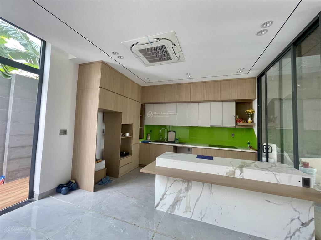 Chủ cần bán gấp căn nhà phố mới xây xong 100%,sổ hồng hc t2/2026,view cv hồ sinh thái, tthc q2