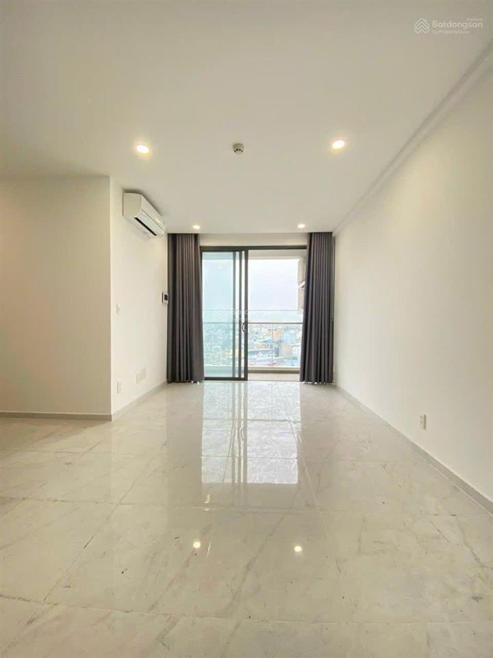 Cho thuê căn góc lầu 9 chung cư ngọc phuóng nam nhà có 2 phòng ngủ 2 nhà vệ sinh rộng 100m2 10,5 tr
