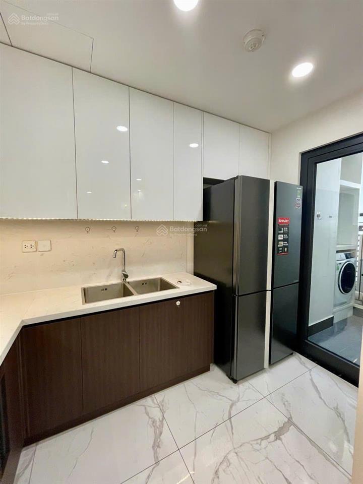 Cho thuê căn hộ 2 phòng ngủ (75m2) sunshine sky city, full nội thất. giá chỉ 17 triệu/tháng
