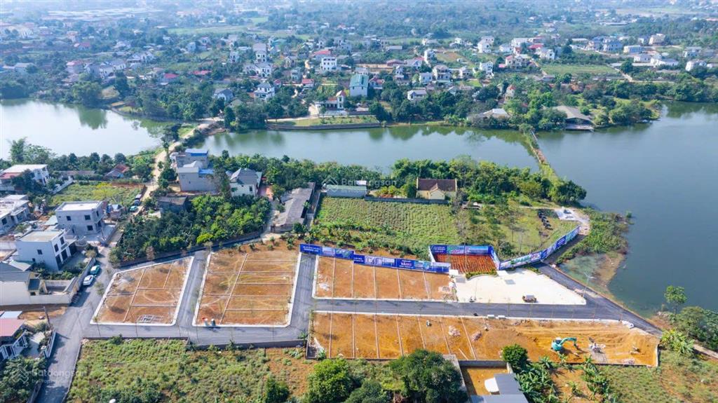 Chính chủ độc quyền bán 23 lô đất mặt hồ xã phú cát hoà lạc vừa ra hàng, 100% thổ cư 3 tỷ/lô 120m2