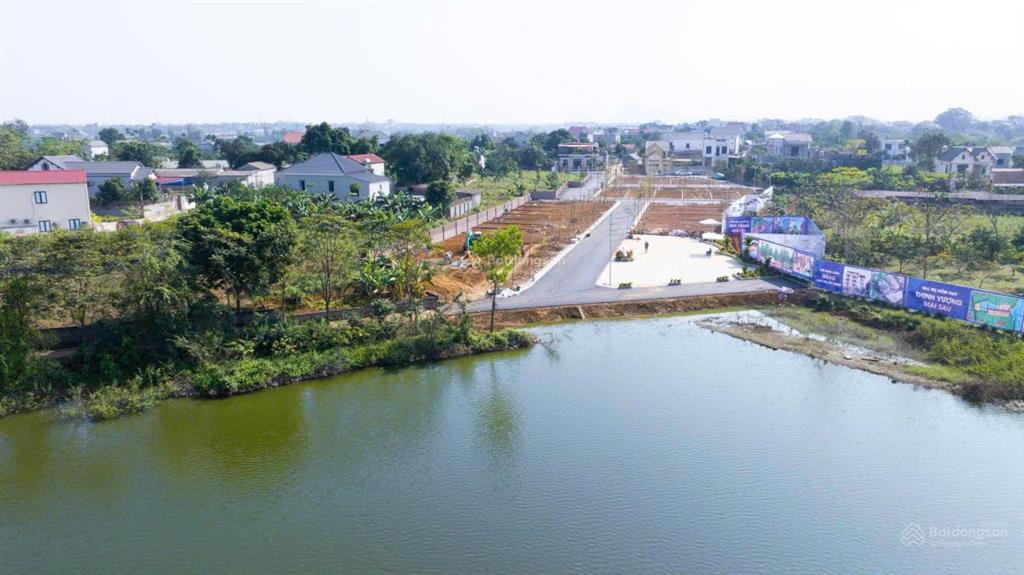 Chính chủ độc quyền bán 23 lô đất mặt hồ xã phú cát hoà lạc vừa ra hàng, 100% thổ cư 3 tỷ/lô 120m2