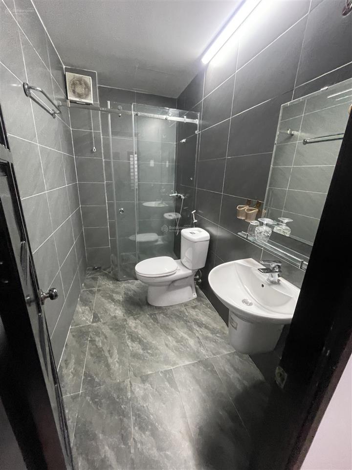 Bán nhà 3 tầng đường tạ mỹ duật, mặt tiền 5m giá siêu tốt, 0788 805 *** em