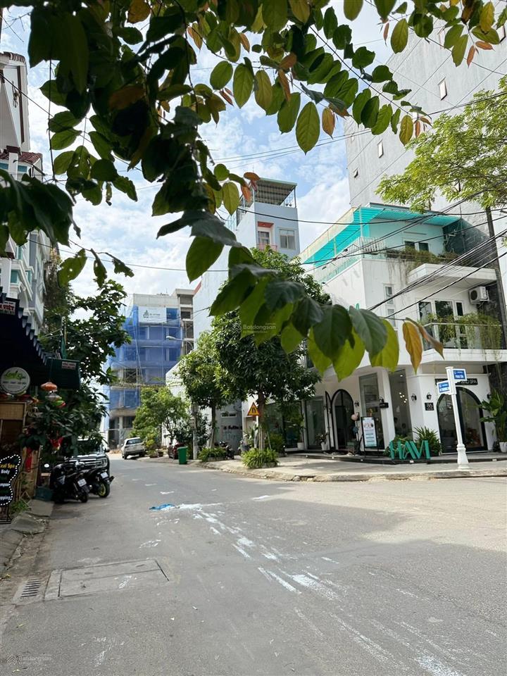 Bán đất mt nguyễn thế kỷ  nam việt á  sát sông giá chỉ 7.x tỷ,  0788 805 ***