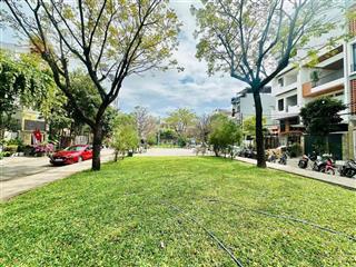 Chính chủ gửi bán bán nhà 2 tầng hoài thanh, sát dự án sun group giá rẻ