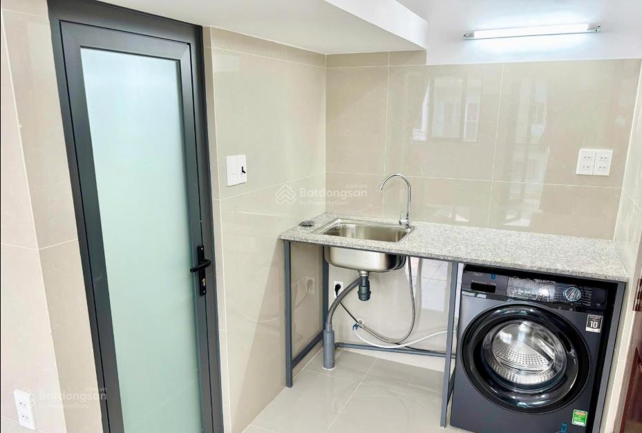 Phòng 25m2, 3,9tr/tháng mới hoàn thiện 100% kdc 13b conic gần đh ueh, văn hiến