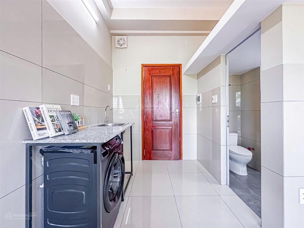 Cho thuê phòng 25m2, tầng trệt, sân sau rộng rãi, kdc 13e intresco