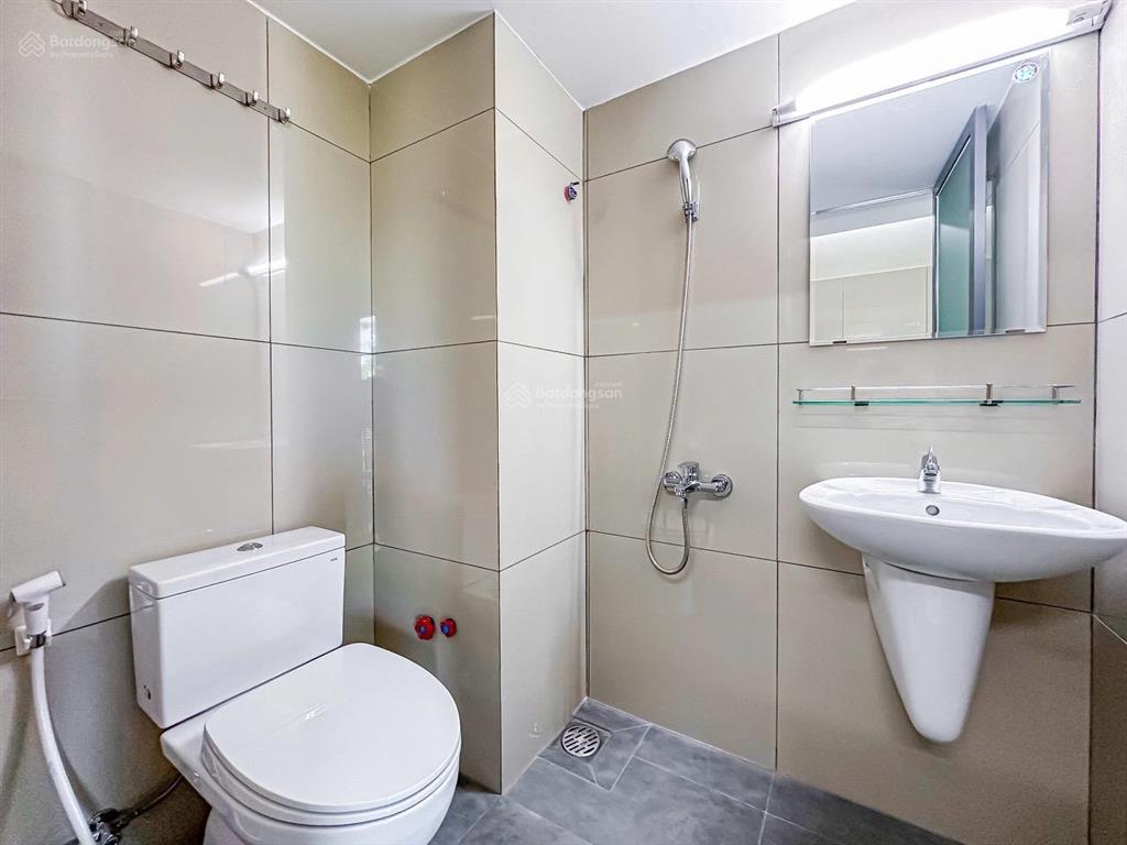 Cho thuê phòng 25m2, tầng trệt, sân sau rộng rãi, kdc 13e intresco
