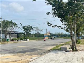 Nguyễn gia thiều ,khu đô thị số 4, còn duy nhất 1 lô trục chính đường 27m sát sông giá đầu tư