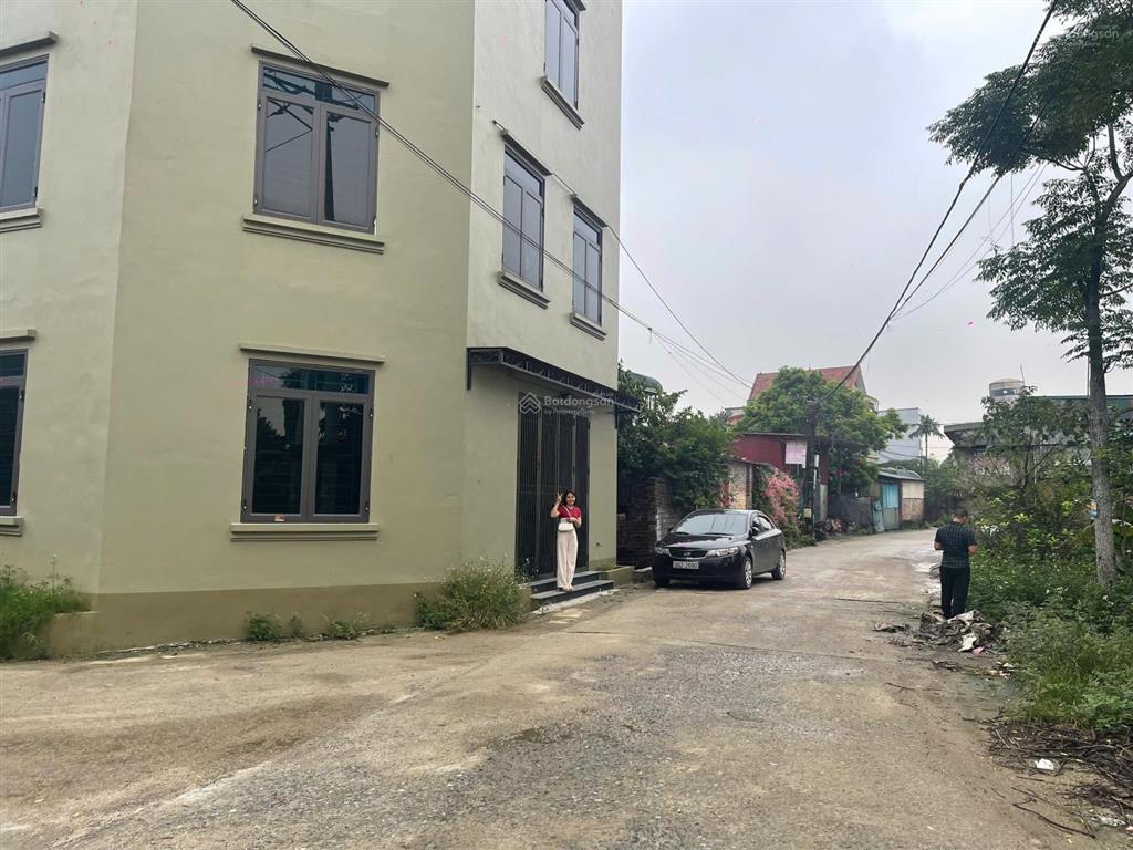 Nhỉnh 4tỷ 84m2 có nhà 5 tầng. chỉ việc xách vali về ở, gần quốc lộ 21, thủy xuân tiên, chương mỹ