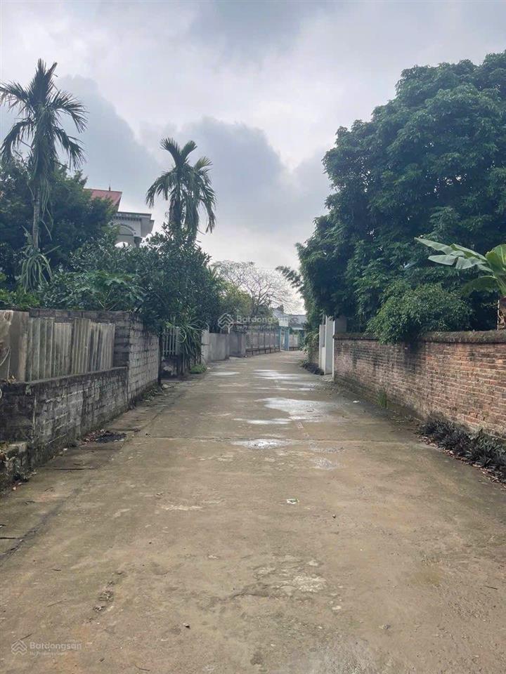 Cần bán dttt 95m2 full thổ cư làn 2 đường liên xã tân tiến chương mỹ hà nội giá đầu tư