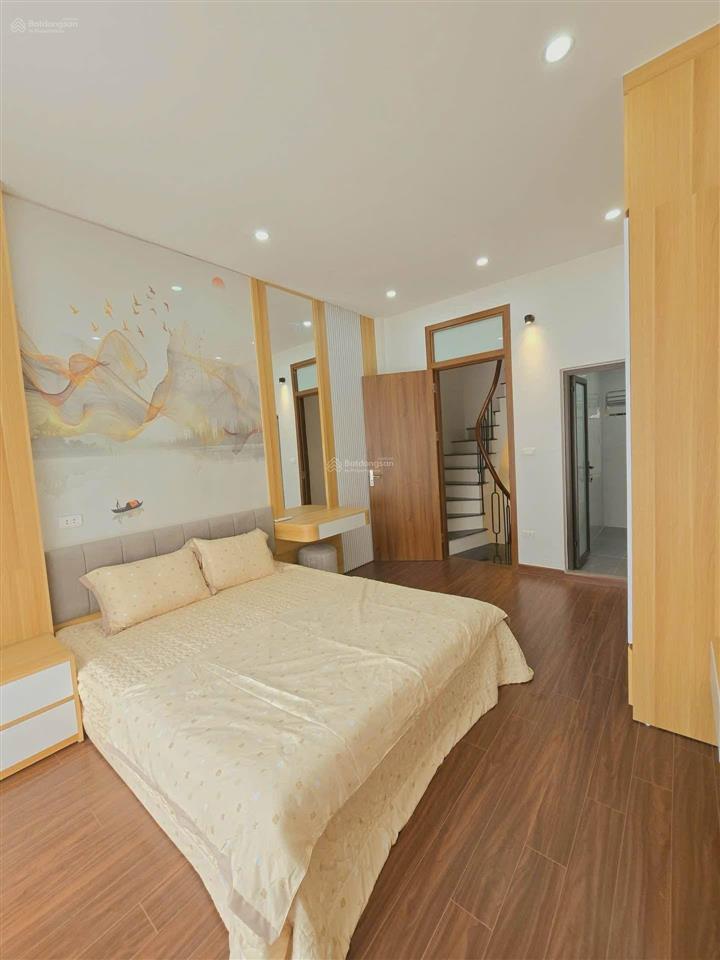 Trần duy hưng  nhà đẹp 6 tầng  mặt tiền rồng 6m giá cực tốt chỉ 14.x tỷ  trường học các cấp