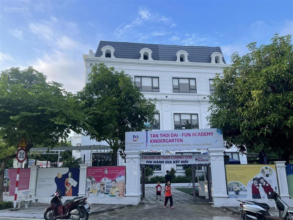Dt 240m2  mt 12m  view vườn hoa  giá chỉ có 30 tỷ  bán gấp biệt thự khu b geleximco
