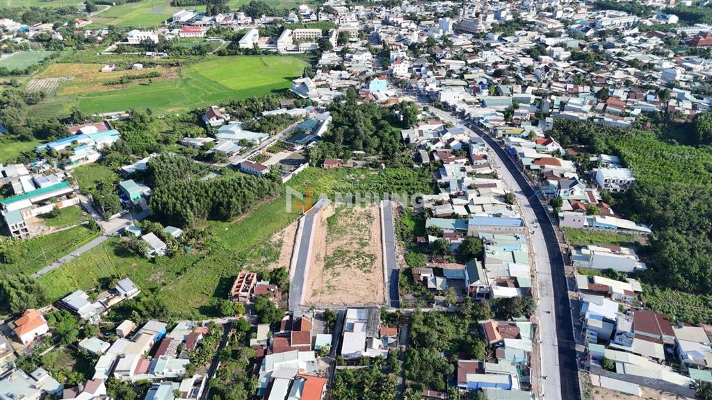 Cần bán lô đất thổ cư nằm sau ủy ban phường tân triều  dân cư hiện hữu