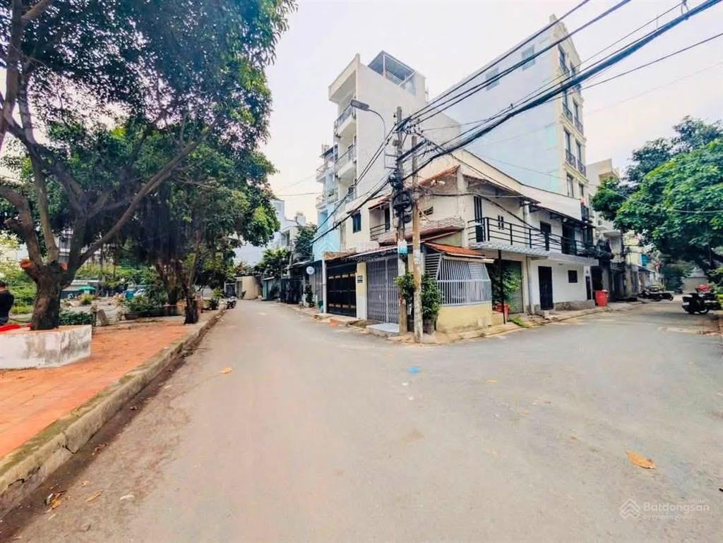 Nhà cấp 4 ngang8,5mx14 hẻm 1sẹc bờ kè tham lương thông110/ đường 30 gần chợ an nhơn giá 12,9t tl