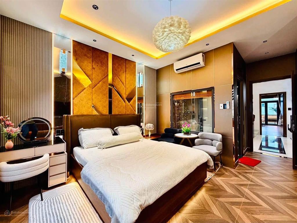Bán nhà mặt tiền đường số 3, phạm văn chiêu, p9, gò vấp, 4x25, trệt lửng 5 lầu