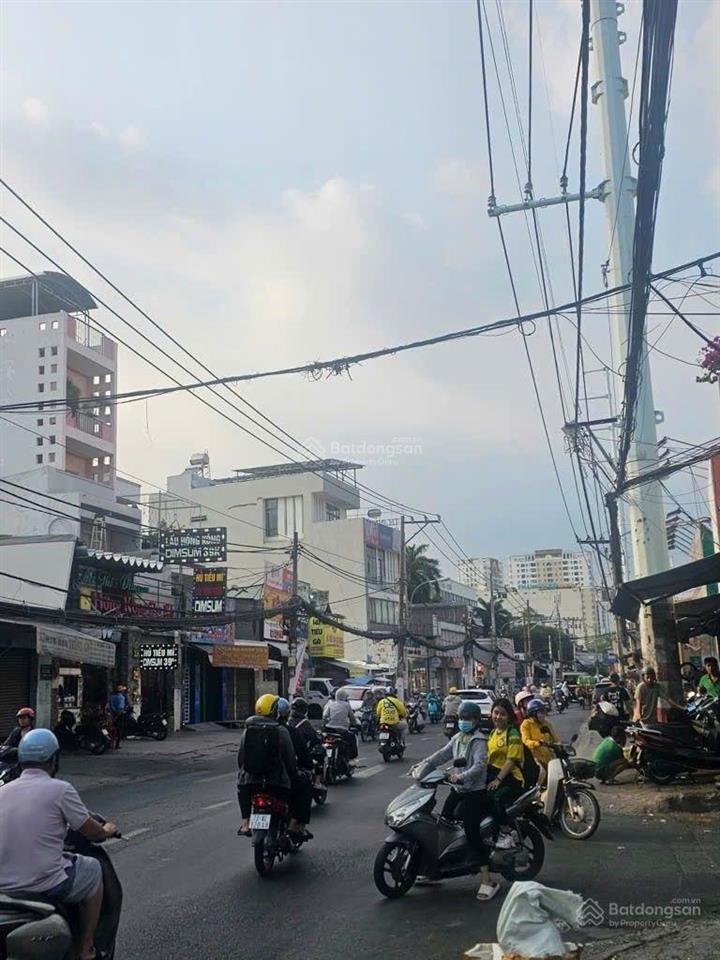 Siêu hiếmtòa nhà todòng tiền cao ngấtgiá tốt5.3x307tầng thang máymặt tiền đường âu cơ tân phú