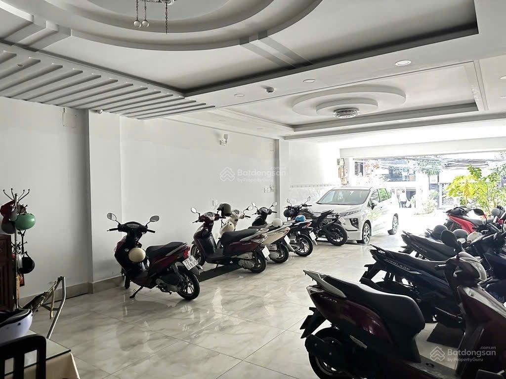 Siêu hiếmtòa nhà todòng tiền cao ngấtgiá tốt5.3x307tầng thang máymặt tiền đường âu cơ tân phú