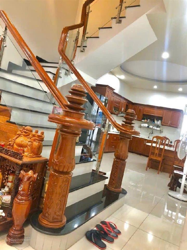 Quận tân phú hiếm có căn thứ 2rộng đẹp rẽ xịn xòkẹt bán nhà 4x204tầnghxh một xẹc đường độc lập
