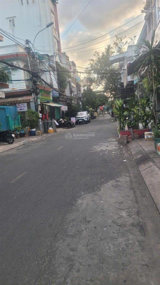 Quận tân phú hẻm xe hơi tránhhiếm có,rộng đẹp giá tốtkẹt bán nhà 4.5204tầng đường nguyễn sơn