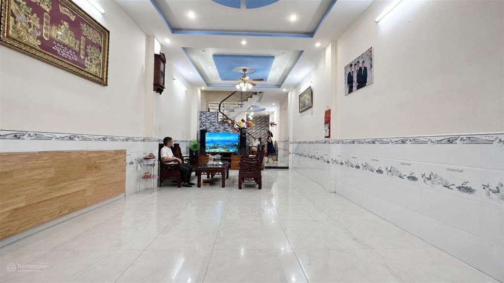 Quận tân phú hẻm xe hơi tránhhiếm có,rộng đẹp giá tốtkẹt bán nhà 4.5204tầng đường nguyễn sơn